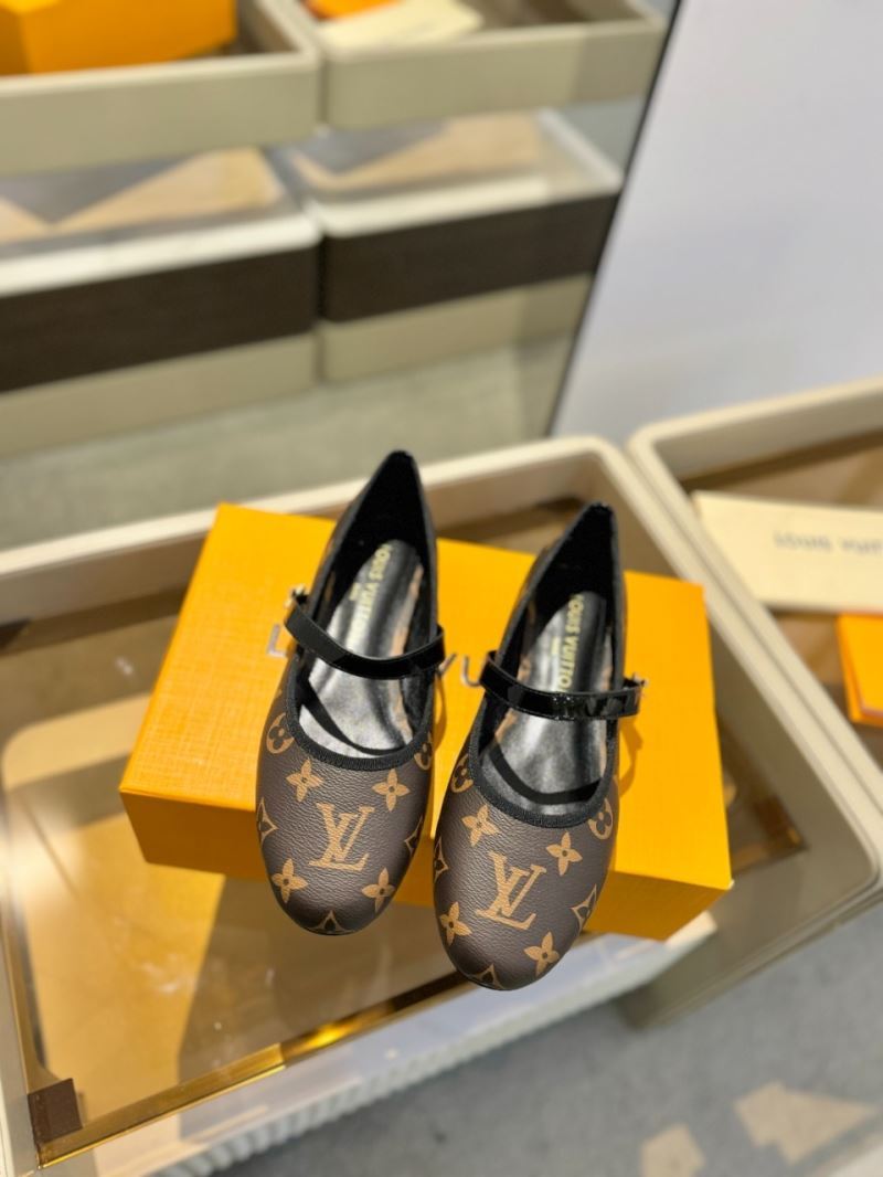 Louis Vuitton Flat Shoes